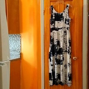 Julia Cut Out Black And White Maxi Dress